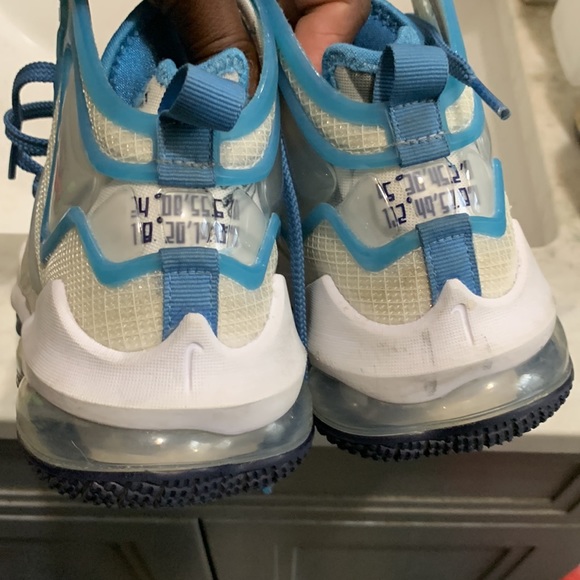 Nike lebron 19 chosen one shoes - Picture 4 of 12